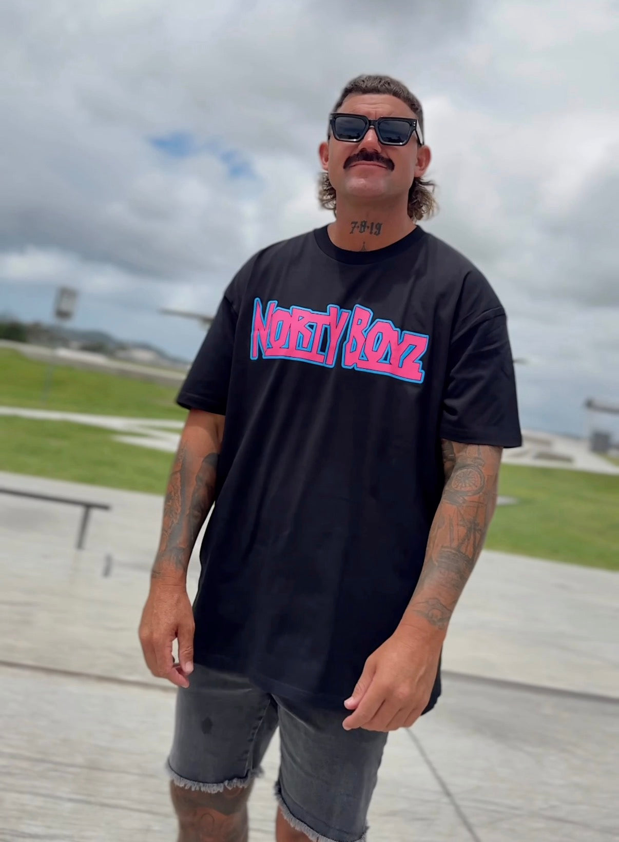 NORTY BOYZ OG LOGO T-SHIRT (PINK/BLUE)