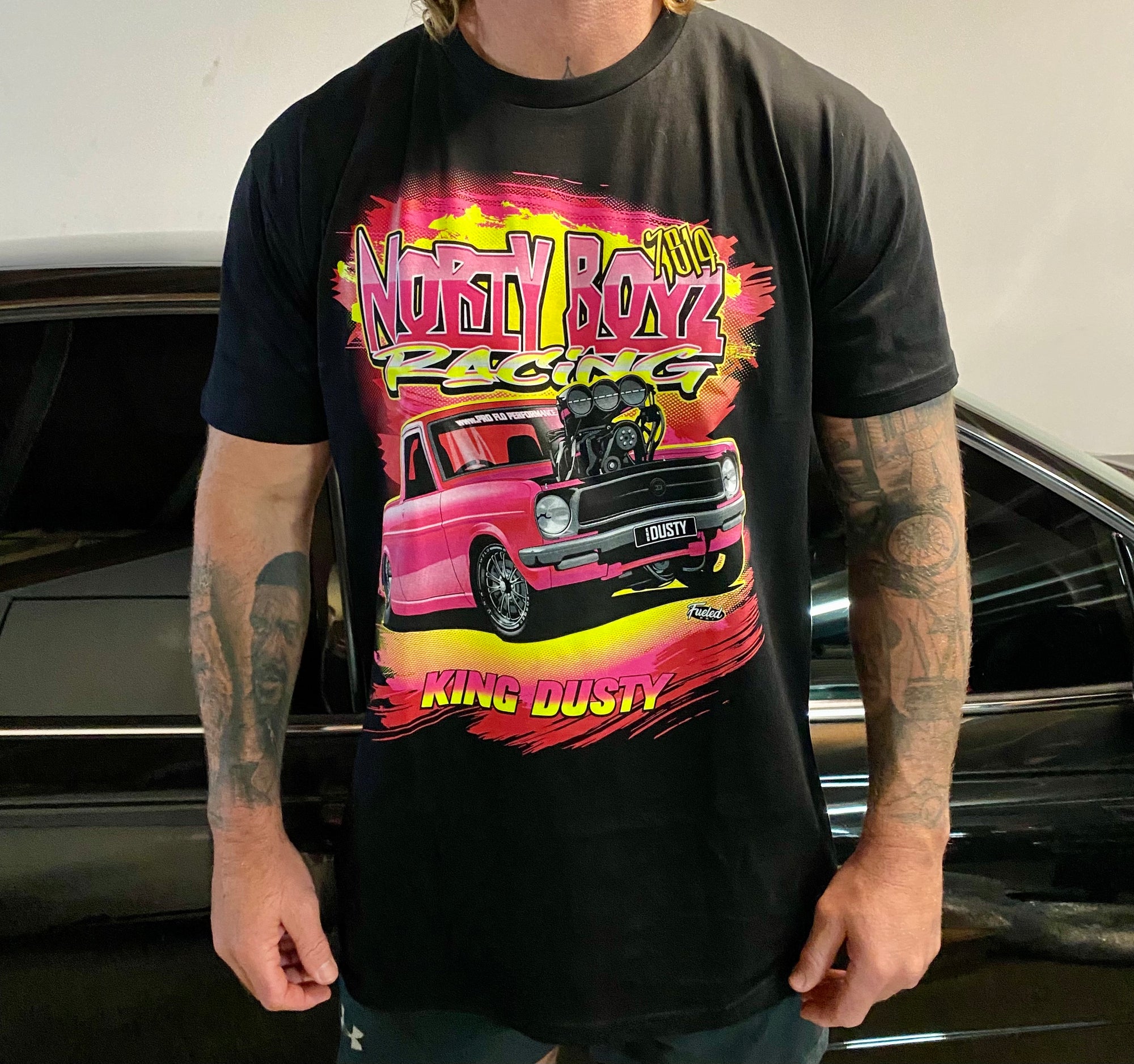 NB RACING "KING DUSTY" T-SHIRT (BLACK)