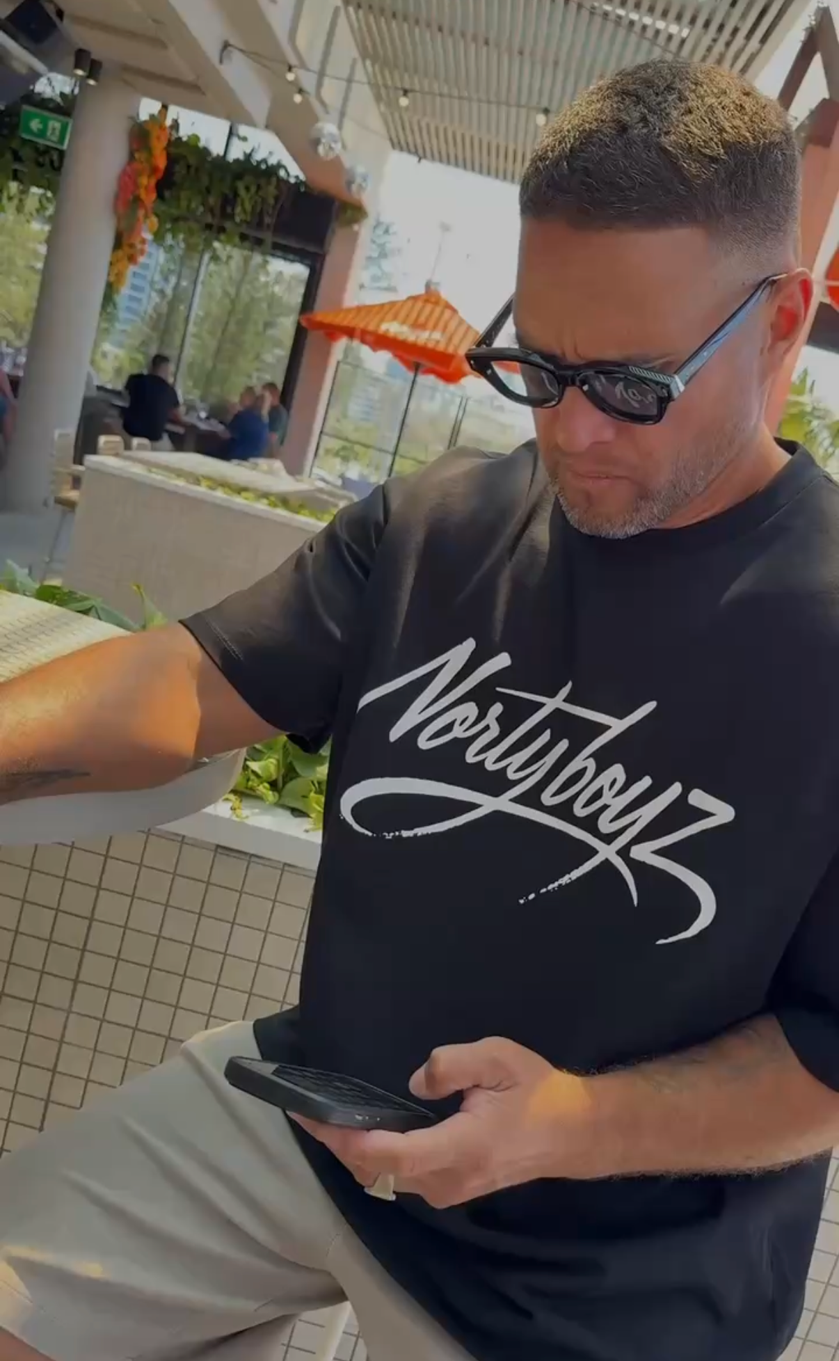 NB "SIGNATURE" OVERSIZED TEE (BLACK/WHITE)