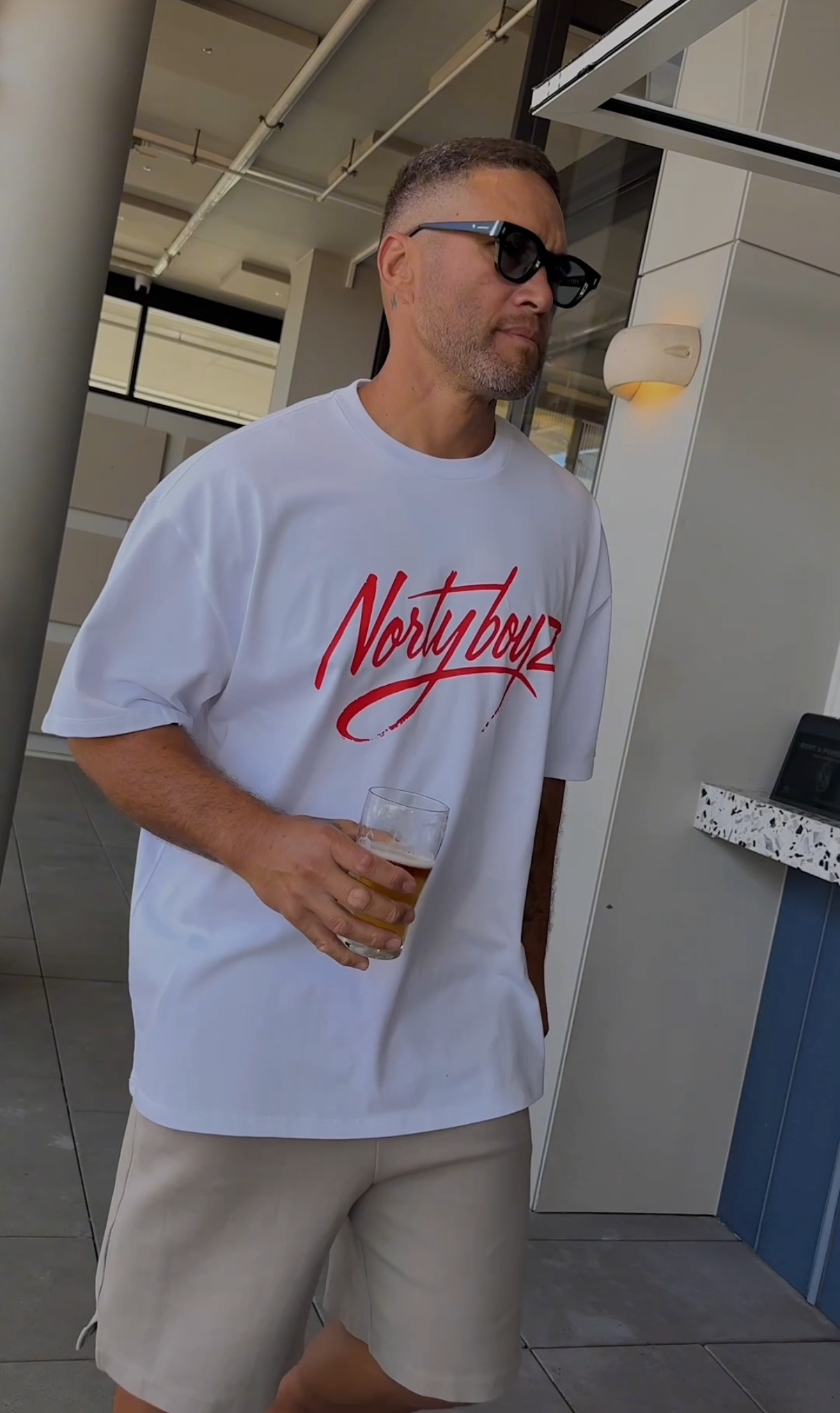 NB "SIGNATURE" OVERSIZED TEE (WHITE/RED)